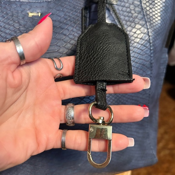 Gianni Bini Blue Croc Embossed Shoulder Bag​​ - Picture 3 of 13